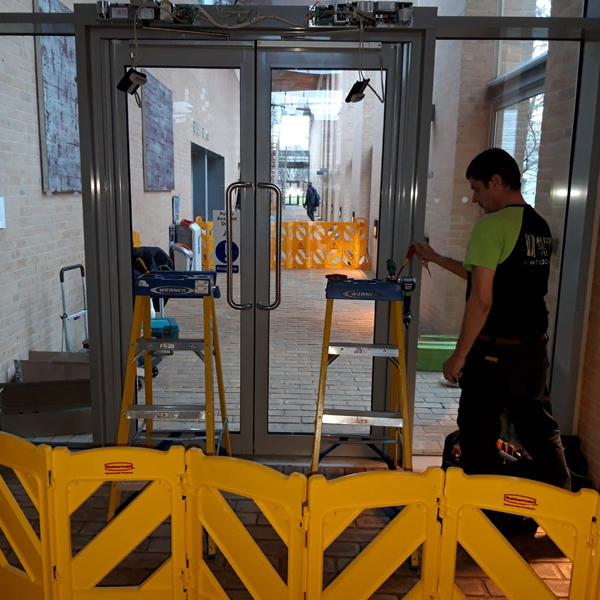 Glass Door Repair At University Of Oxford Said Business Centre