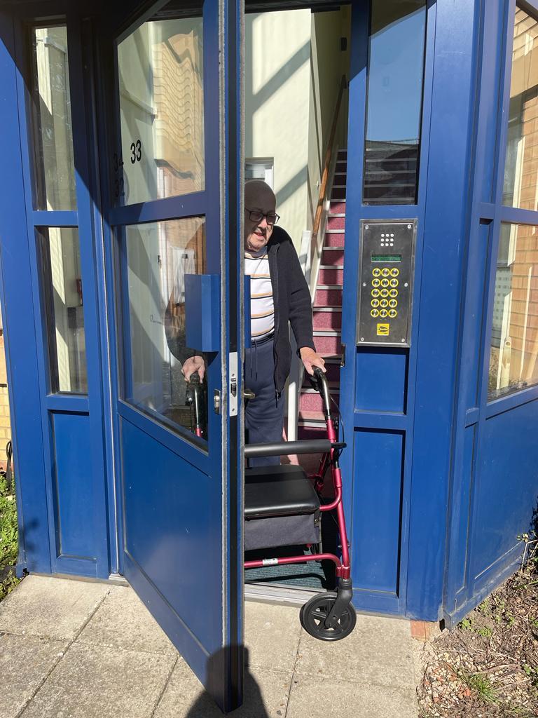 Automatic Doors Can Improve Your Customer Experience