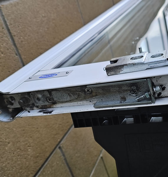 Aluminium Door Repair – Abingdon & Witney College
