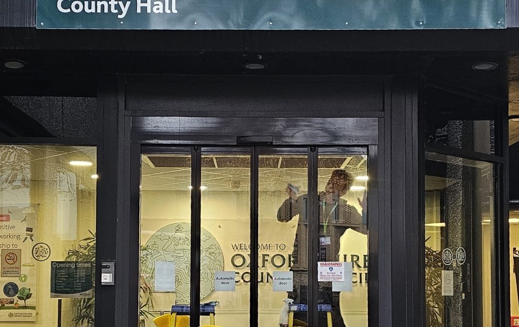 Automatic Doors Service – County Council, Oxfordshire