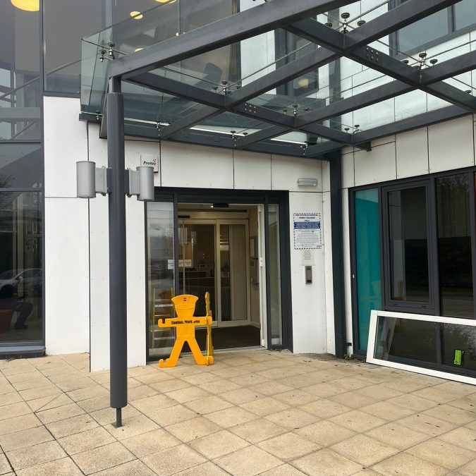 Automatic Sliding Door Upgrade – Hatfield Hospital, Herts