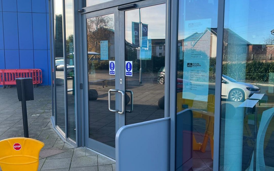 How automatic commercial doors can improve your customers’ experience