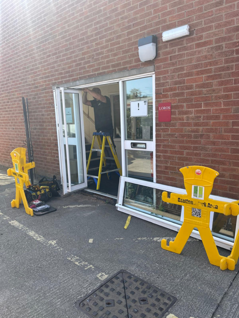 commercial aluminium door repair leicester